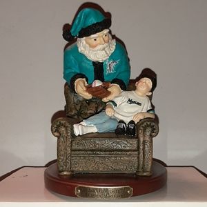 SANTA'S GIFT FLORIDA MARLINS  FIGURINE